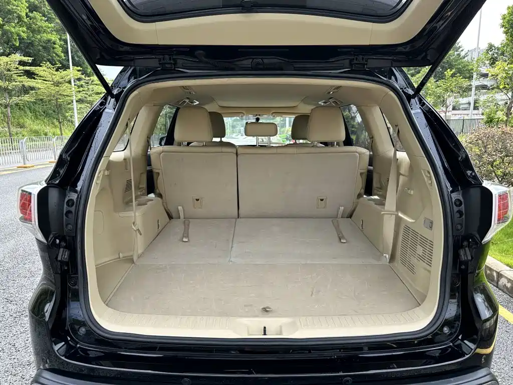 Toyota Highlander 2017 — фото 10