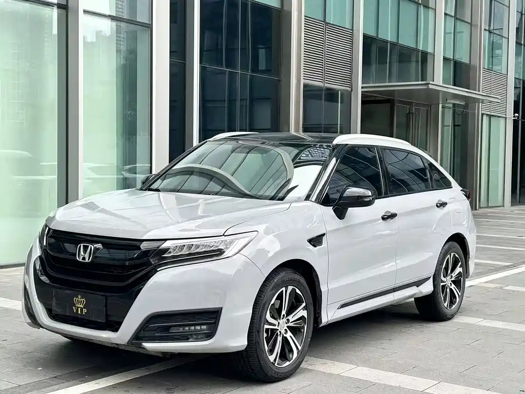 Honda UR-V 2018 — фото 1