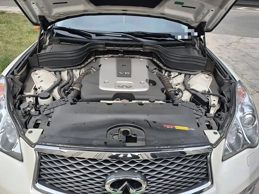 Infiniti QX50 2017 — фото 11