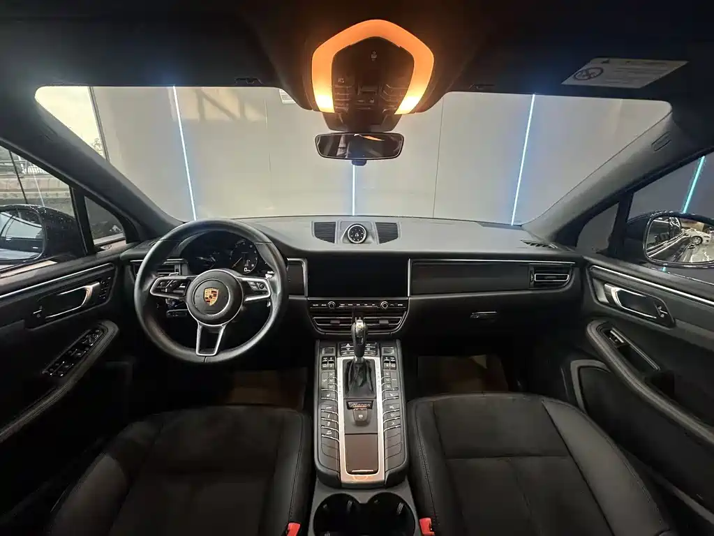 Porsche Macan 2021 — фото 9