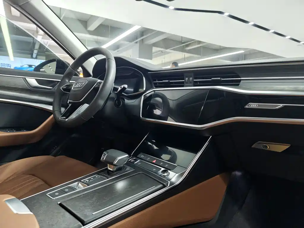 Audi A6L 2021