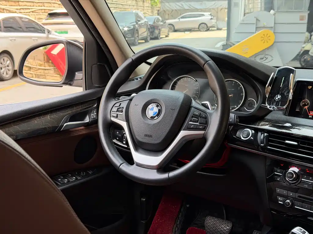 BMW X5 2017 — фото 12