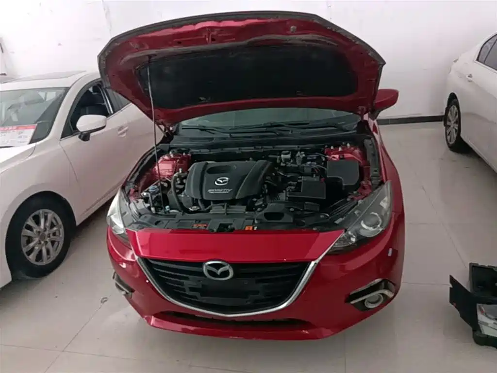Mazda 3 Axela 2016 — фото 20