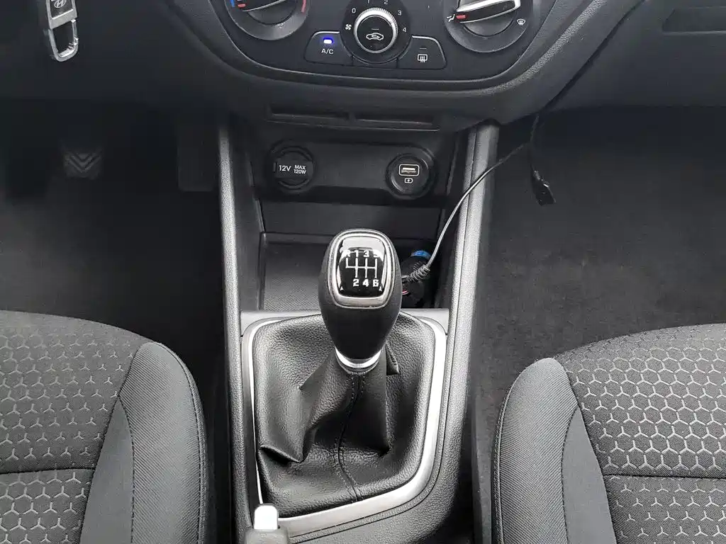 Hyundai Verna 2021 — фото 13