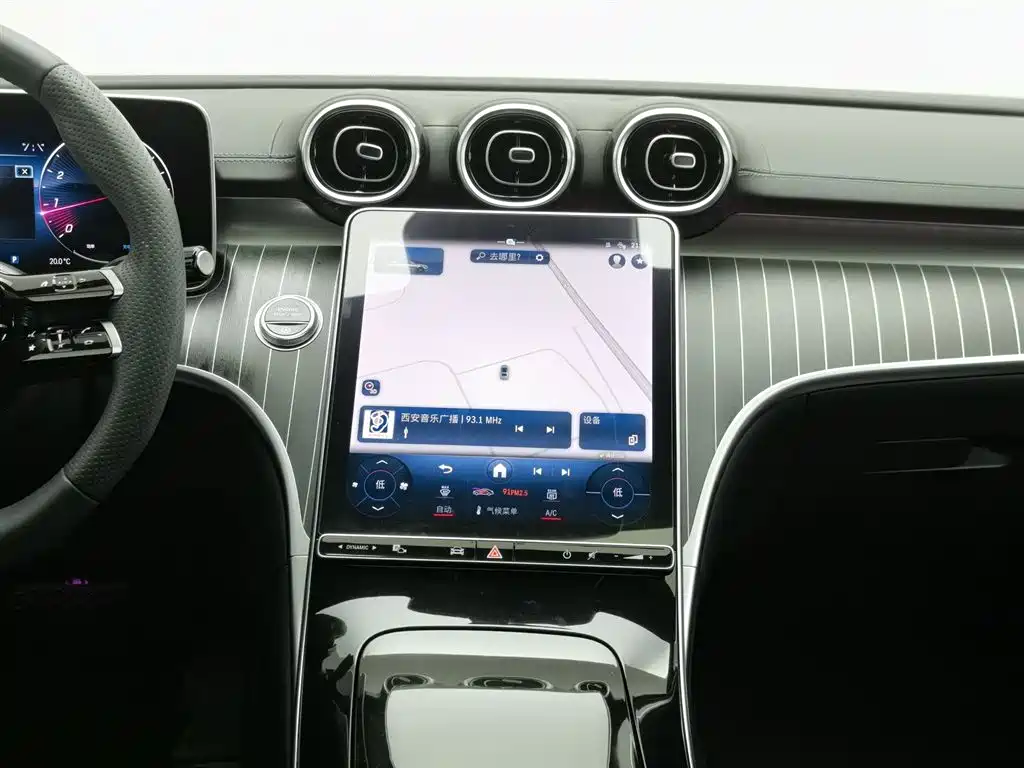 Mercedes-Benz C-Class 2023 — фото 12