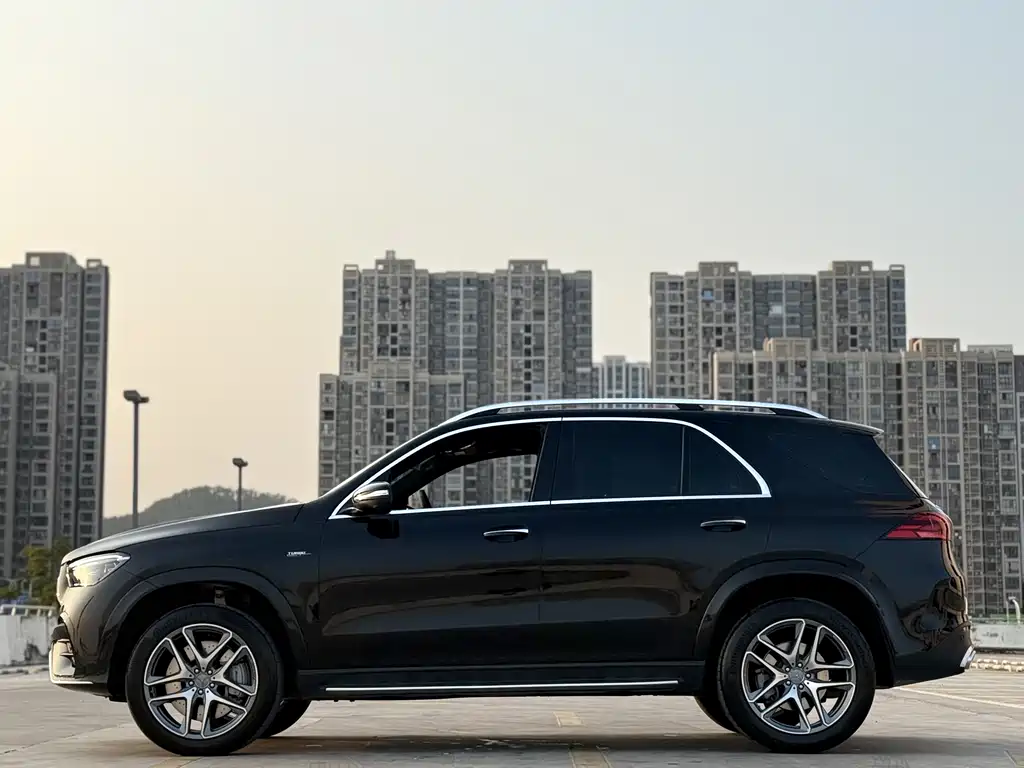 Mercedes-Benz GLE AMG 2025 — фото 12