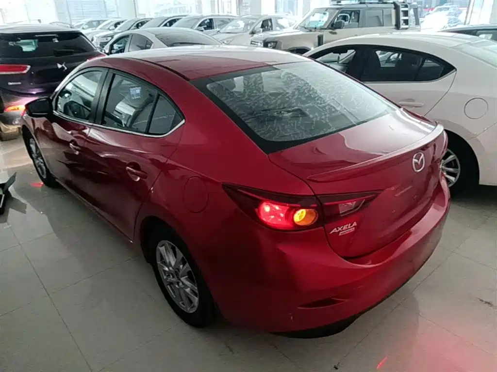 Mazda 3 Axela 2016 — фото 5