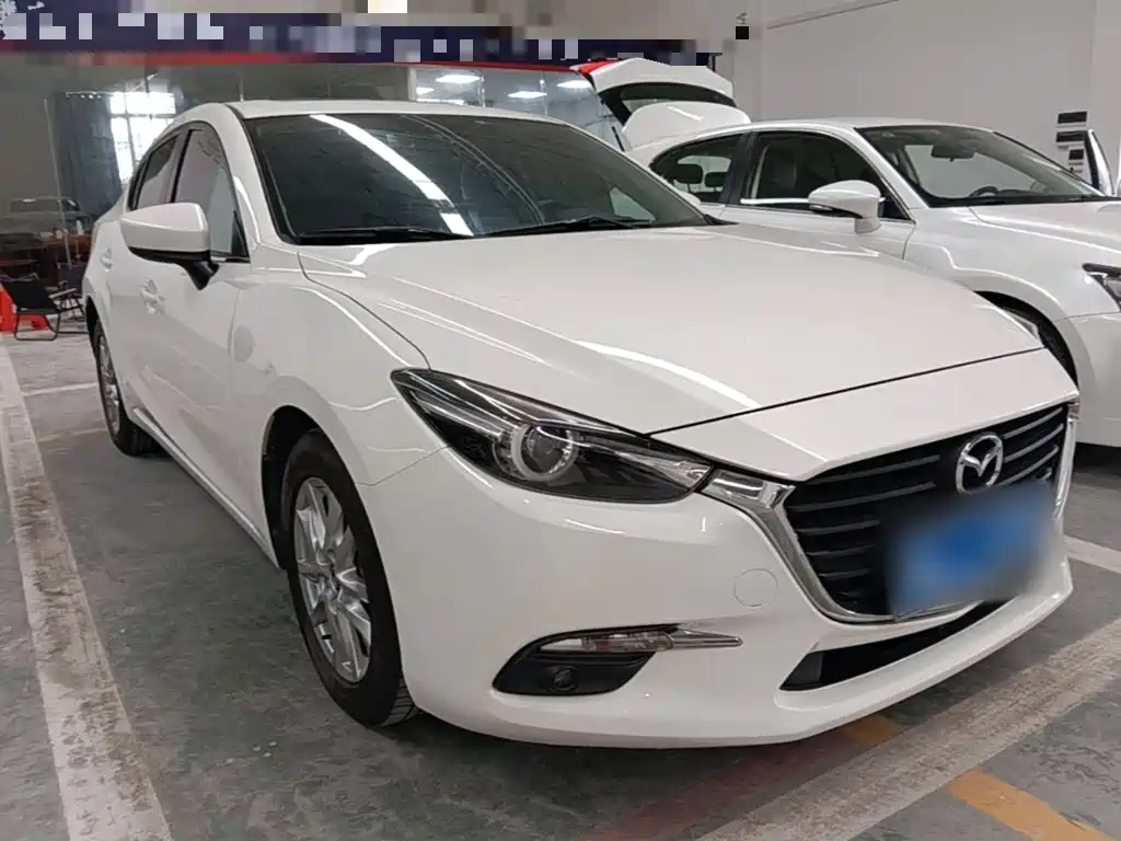 Mazda 3 Axela 2019 — фото 22