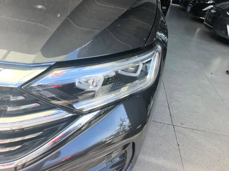 Volkswagen Sagitar 2025