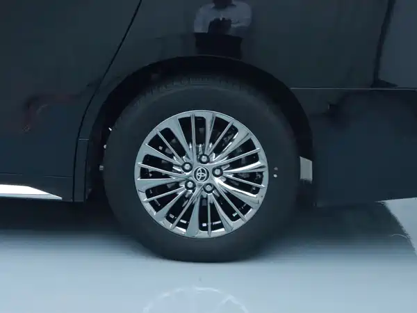 Toyota Alphard 2023