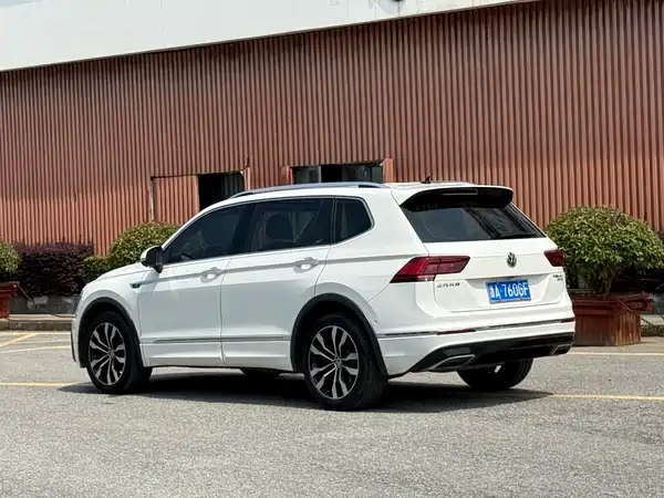 Volkswagen Tiguan L 2021