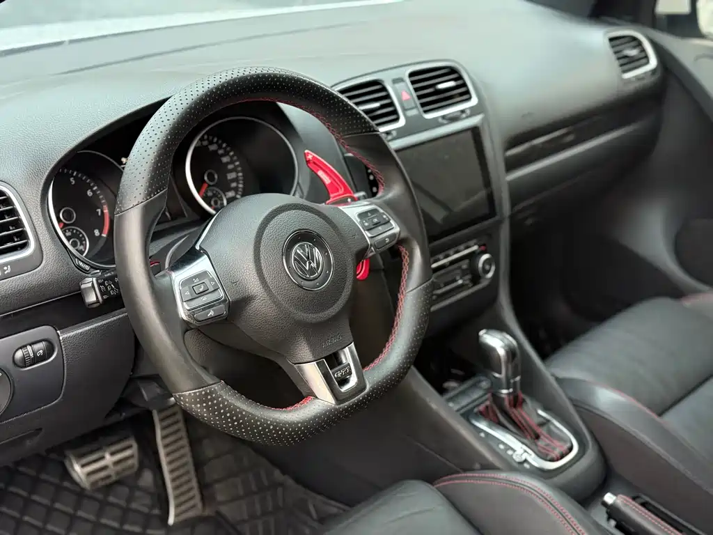 Volkswagen Golf GTI 2013 — фото 4