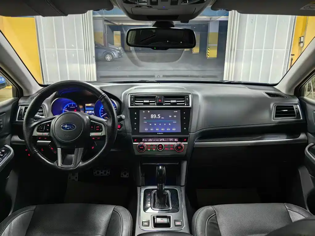 Subaru Outback 2018 — фото 13