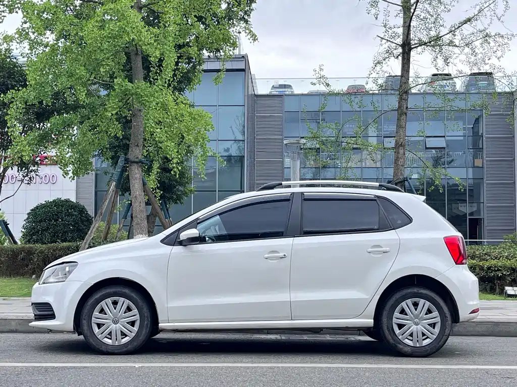 Volkswagen Polo 2015