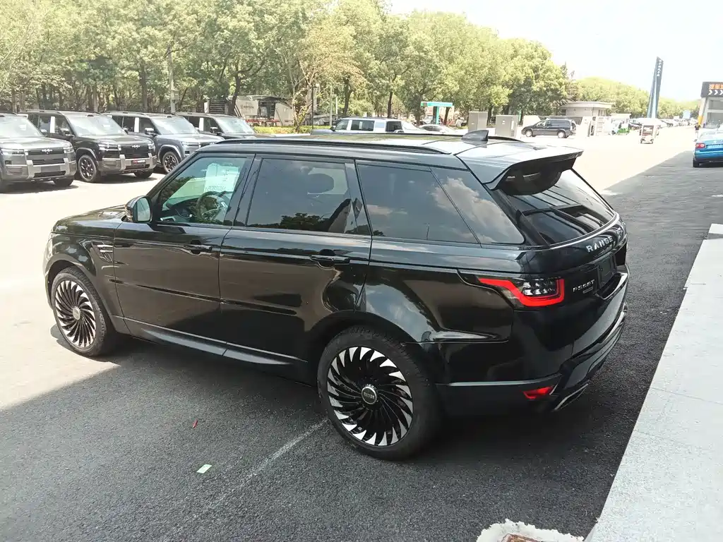 Land Rover Range Rover Sport 2017 — фото 19