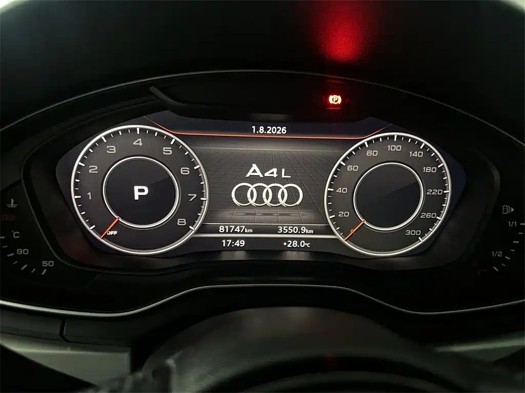 Audi A4L 2018 — фото 10