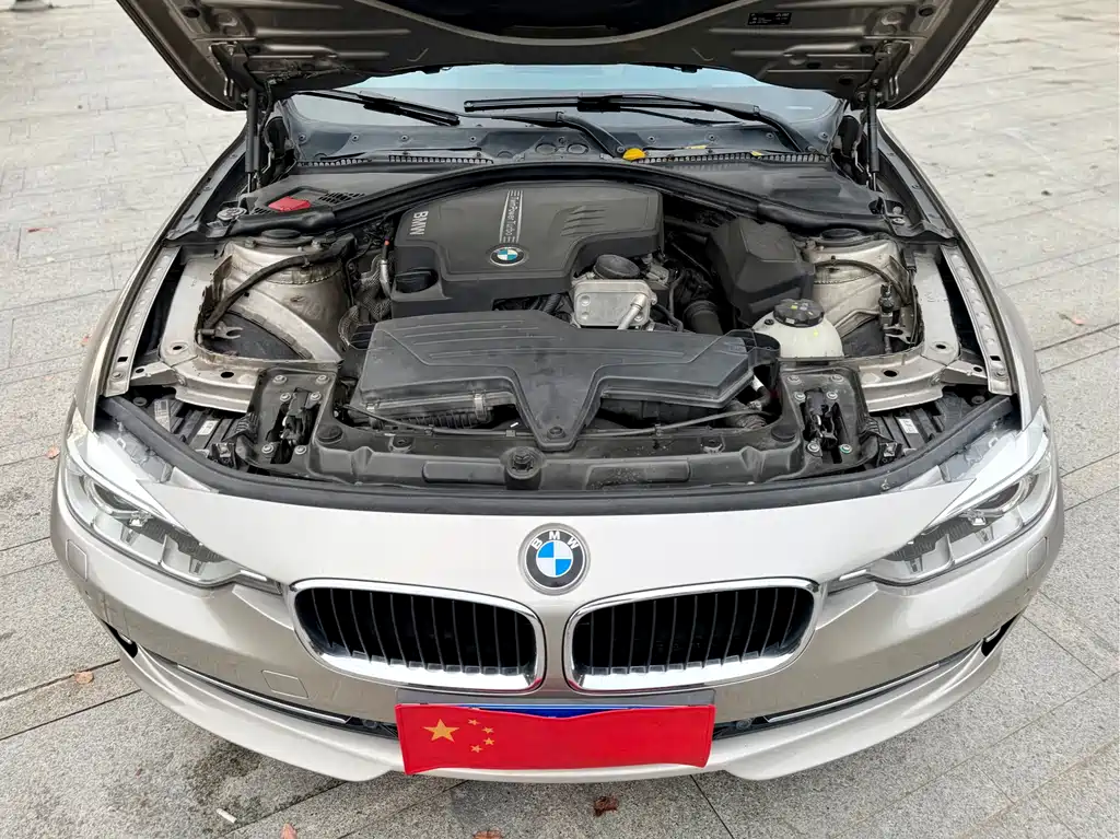 BMW 3 Series 2015 — фото 18