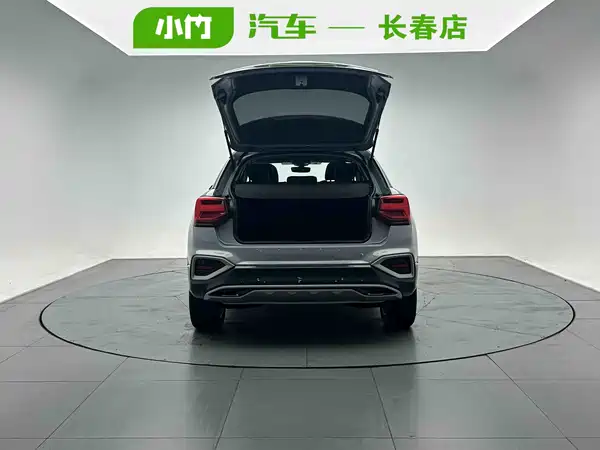 Audi Q2L 2022