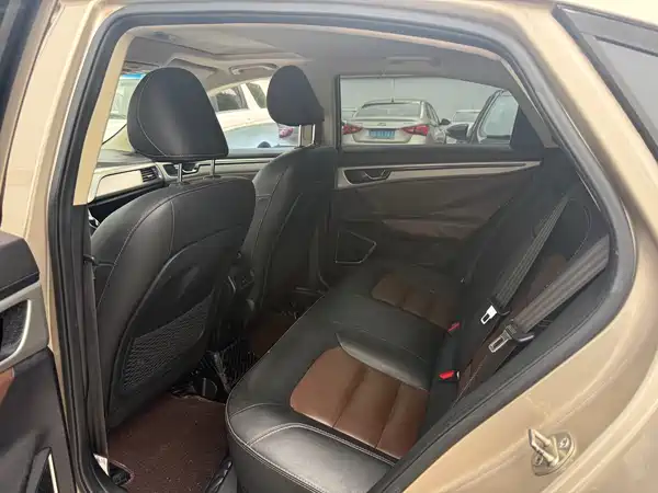 Geely Emgrand GL 2017