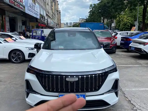 Geely Boyue L 2025