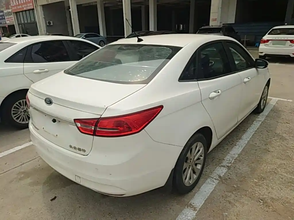 Ford Escort 2017