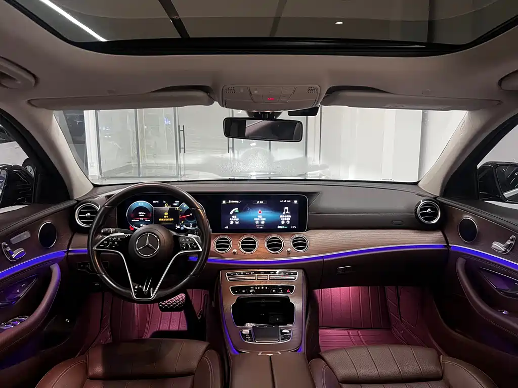 Mercedes-Benz E-Class 2022