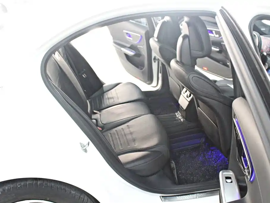 Mercedes-Benz C-Class 2022 — фото 11