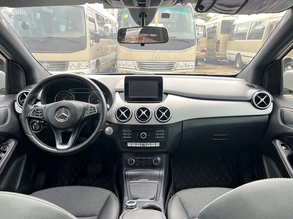 Mercedes-Benz B-Class 2015 — фото 13