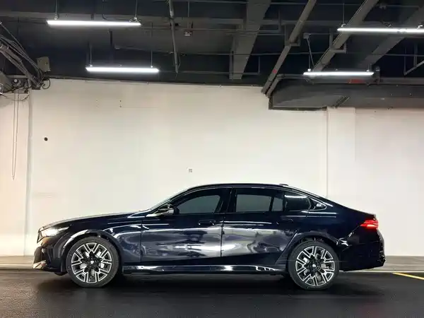 BMW 5 Series 2026