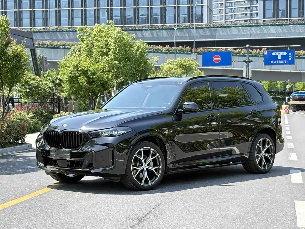 BMW X5 2024 — фото 1