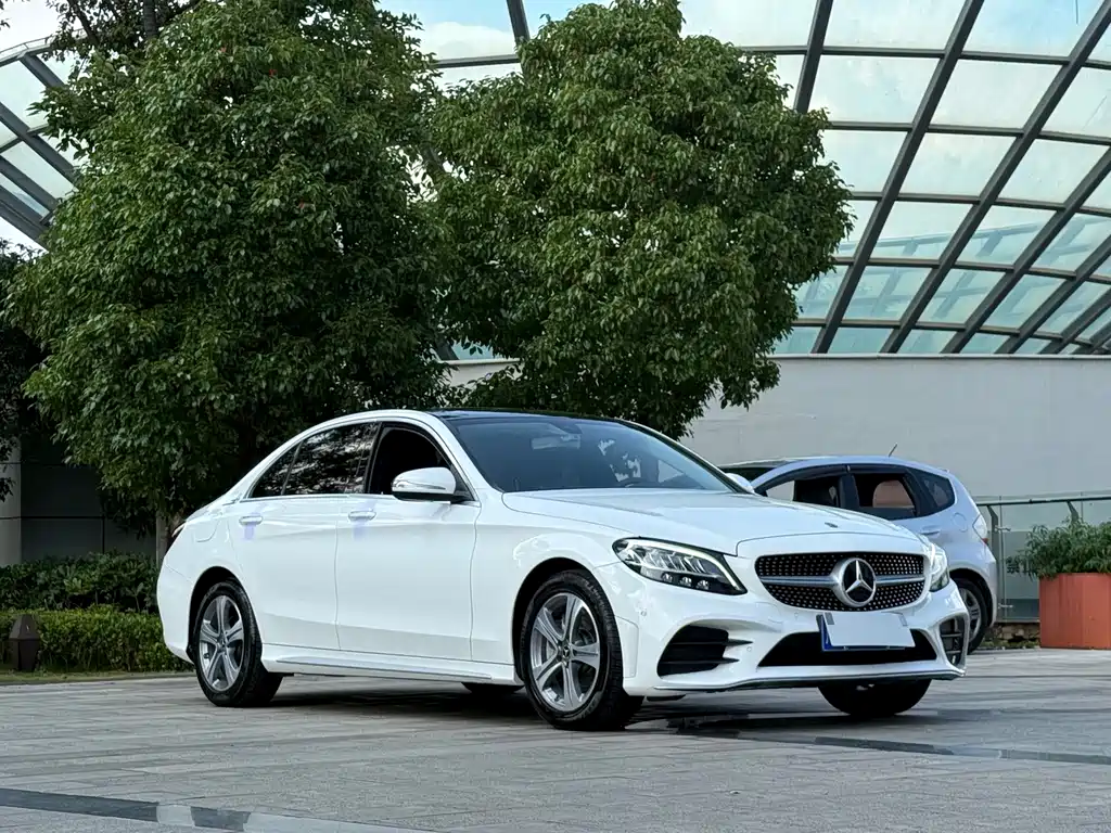 Mercedes-Benz C-Class 2020 — фото 3