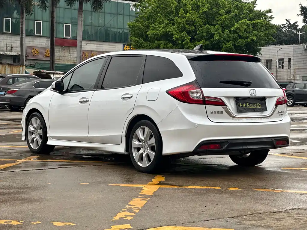 Honda Jade 2014 — фото 10
