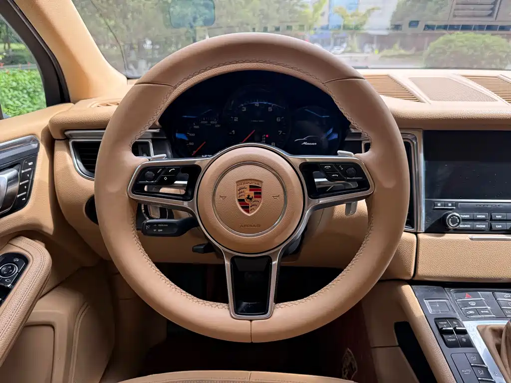 Porsche Macan 2016 — фото 6