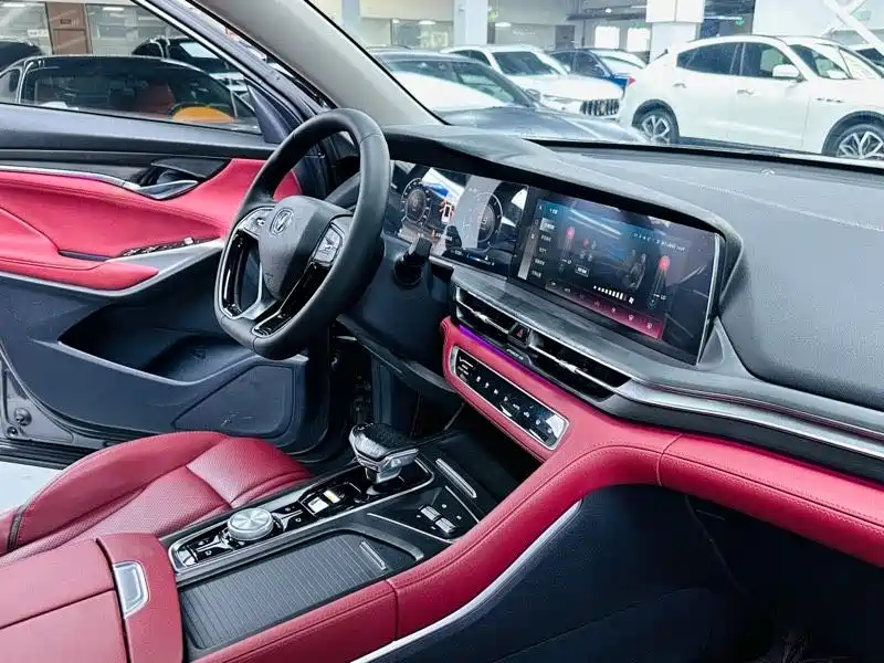 Changan CS75PLUS 2020 — фото 8