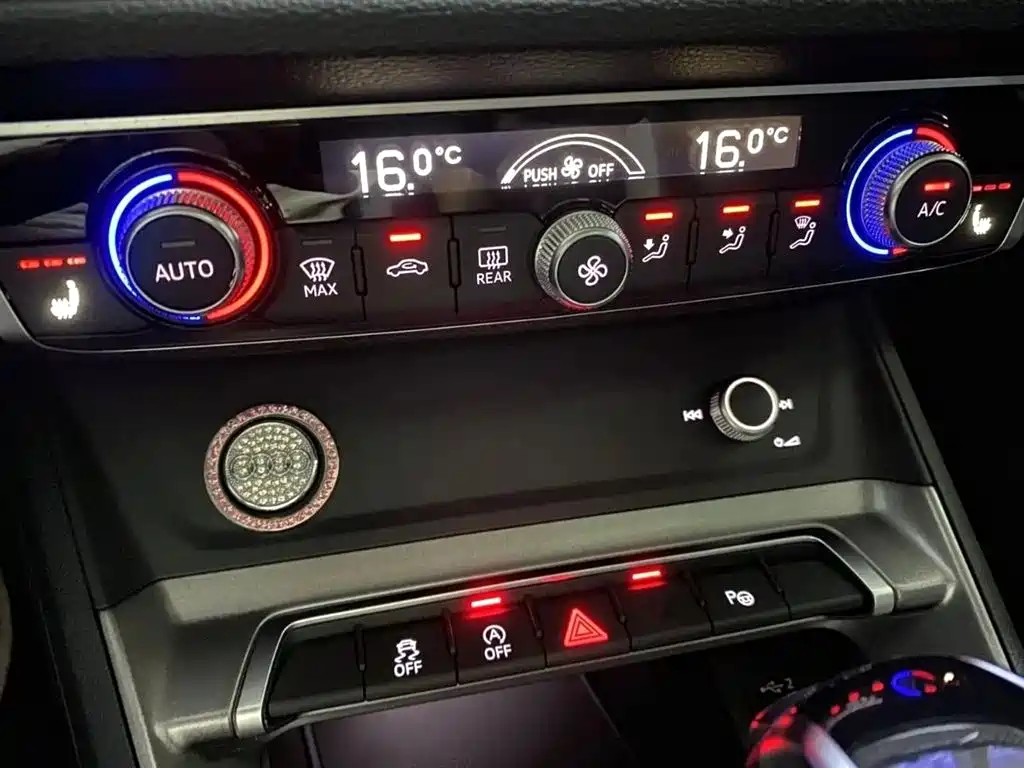 Audi Q3 2022 — фото 10