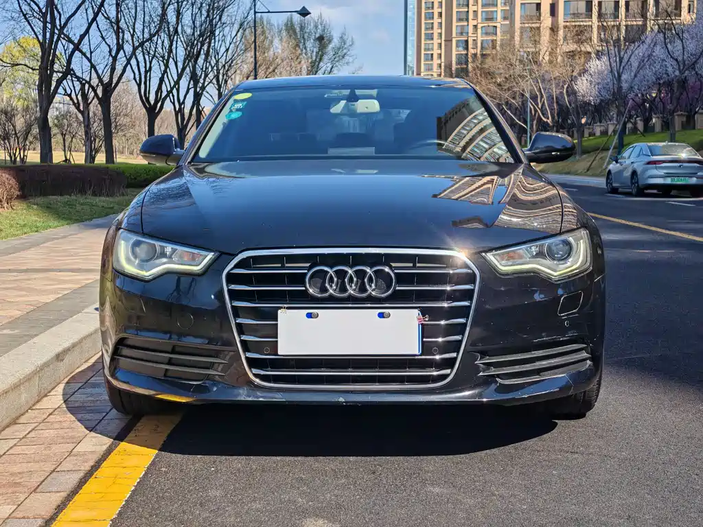 Audi A6L 2015 — фото 2