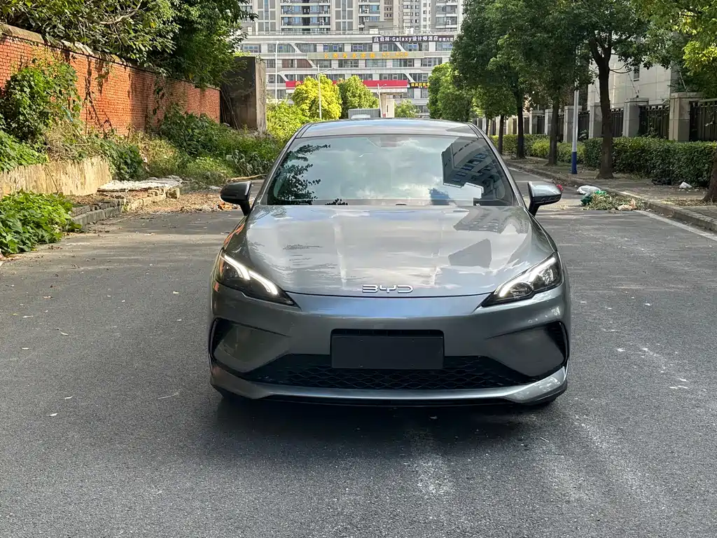 BYD Seal 05 DM-i 2025 — фото 2