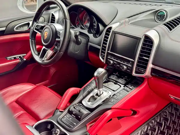 Porsche Cayenne 2015