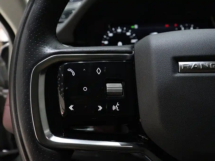 Land Rover Range Rover Evoque 2022 — фото 16