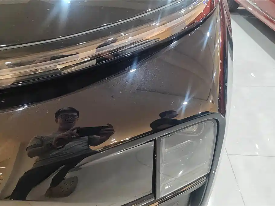 Li Auto Li L8 2025
