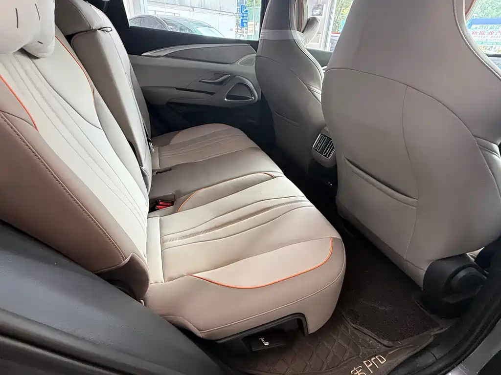BYD Song Pro New Energy 2023 — фото 12