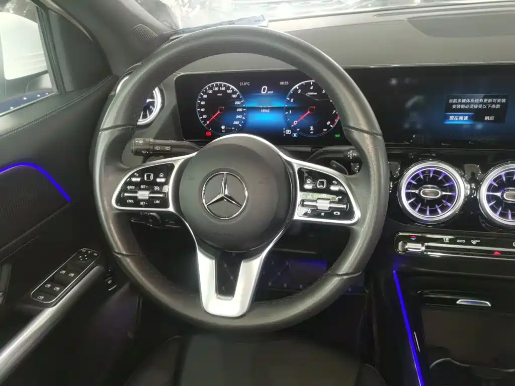 Mercedes-Benz GLA 2023 — фото 11