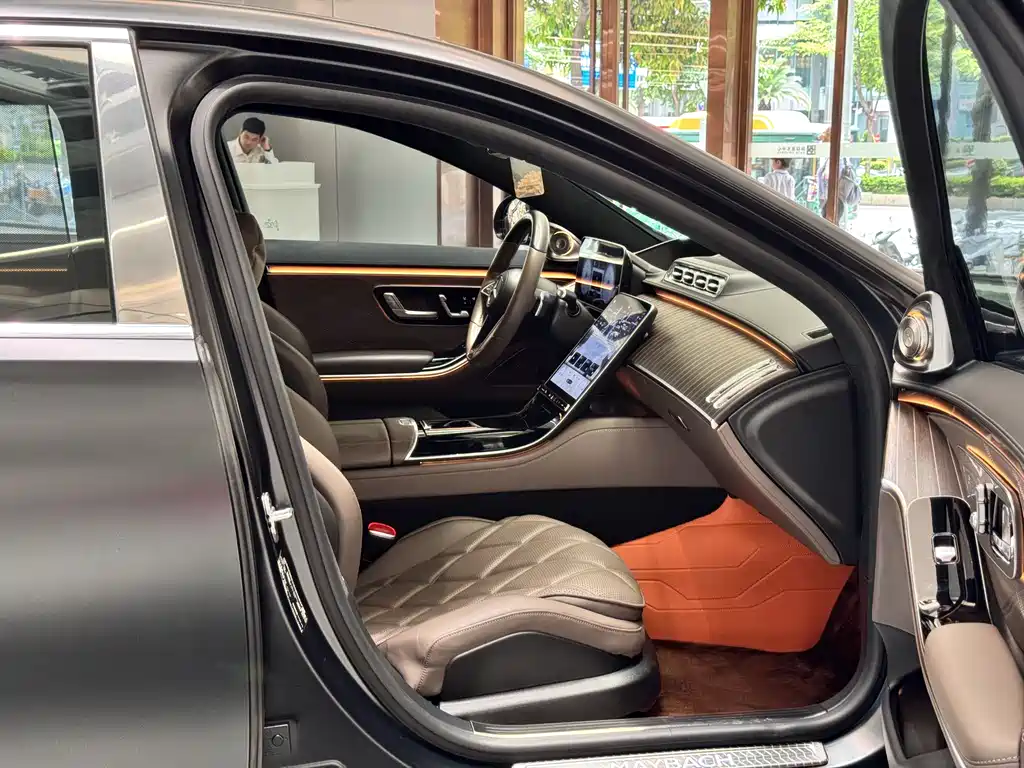 Mercedes-Benz Maybach S-Class 2022 — фото 20