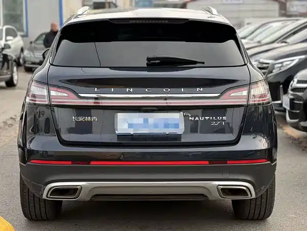 Lincoln Nautilus 2022