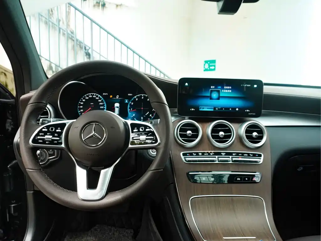 Mercedes-Benz GLC 2021 — фото 22