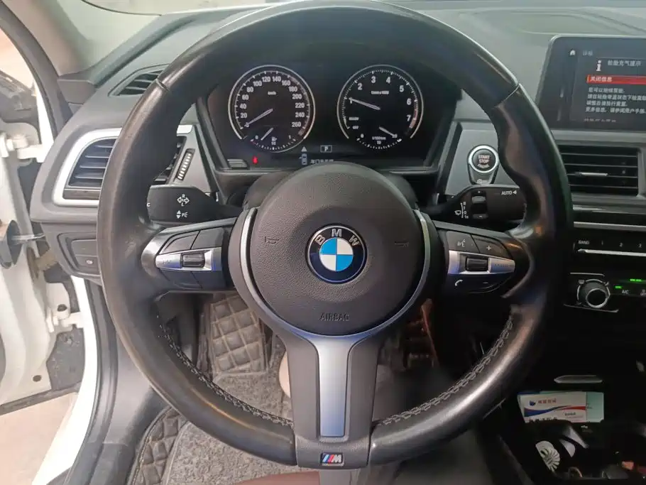BMW 1 Series 2020 — фото 15