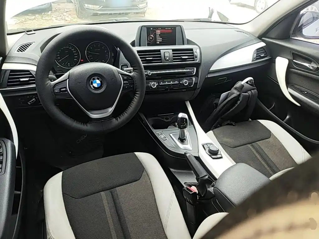 BMW 1 Series 2016 — фото 10