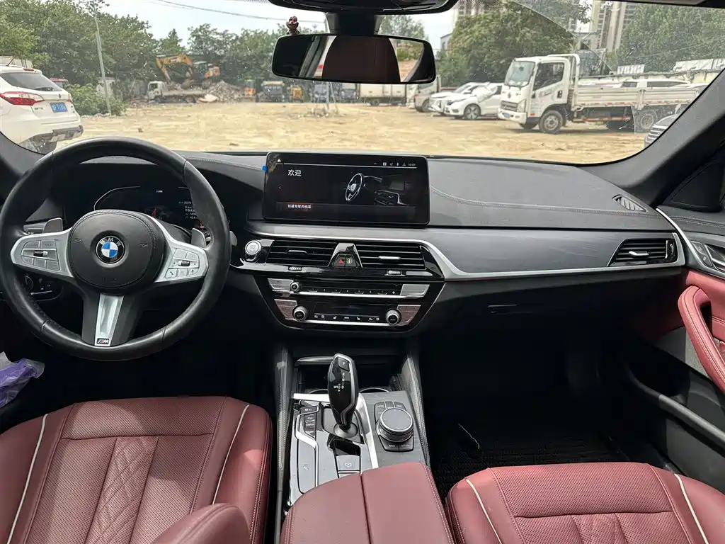 BMW 5 Series 2023