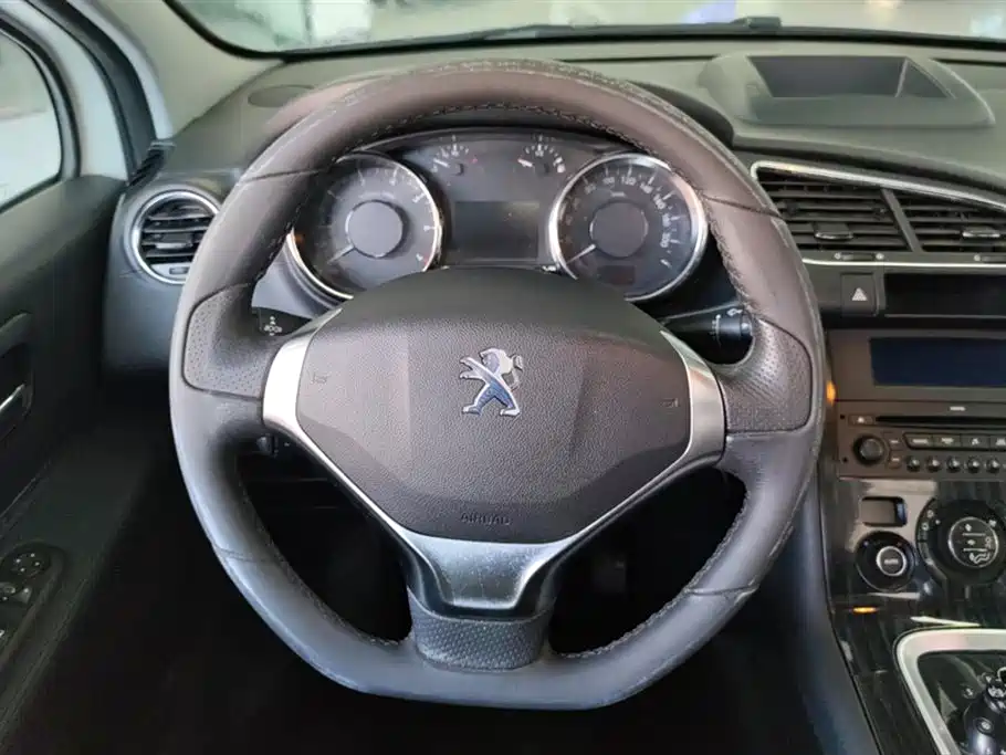 Peugeot 3008 2014 — фото 15