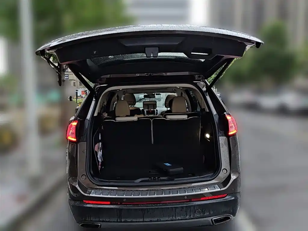 Ford Edge 2017 — фото 15